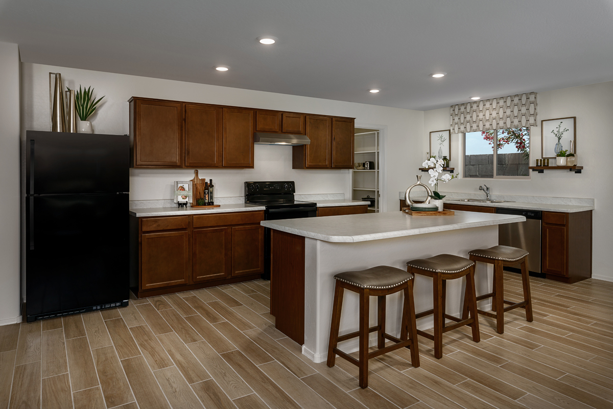 New Homes in Phoenix, AZ - Liberty Reserves Plan 1930 Kitchen