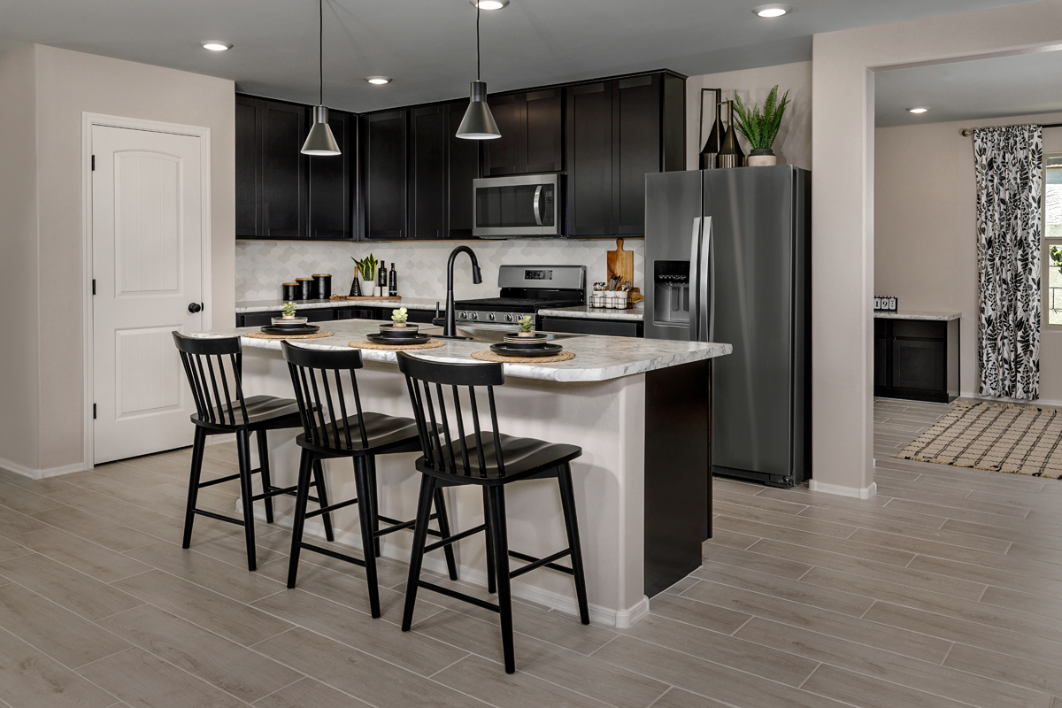 New Homes in Phoenix, AZ - Liberty Traditions Plan 1849 Kitchen