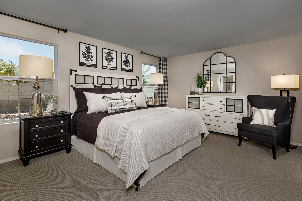 New Homes in Phoenix, AZ - Liberty Traditions Plan 1849 Primary Bedroom