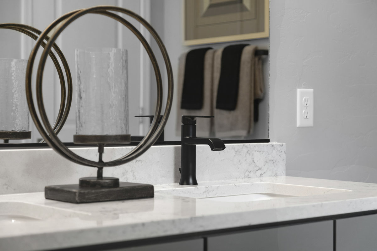 Dual-sink vanity at primary bath