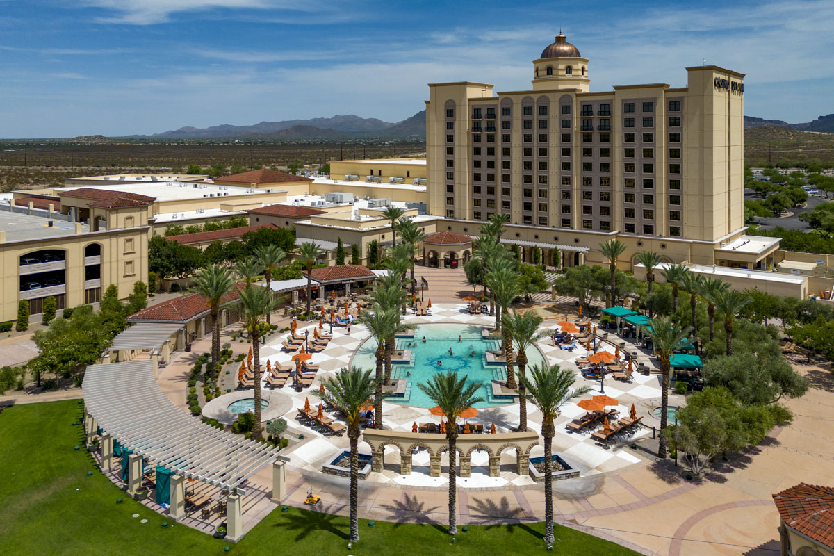 Only 3 minutes to Casino Del Sol Resort and Spa