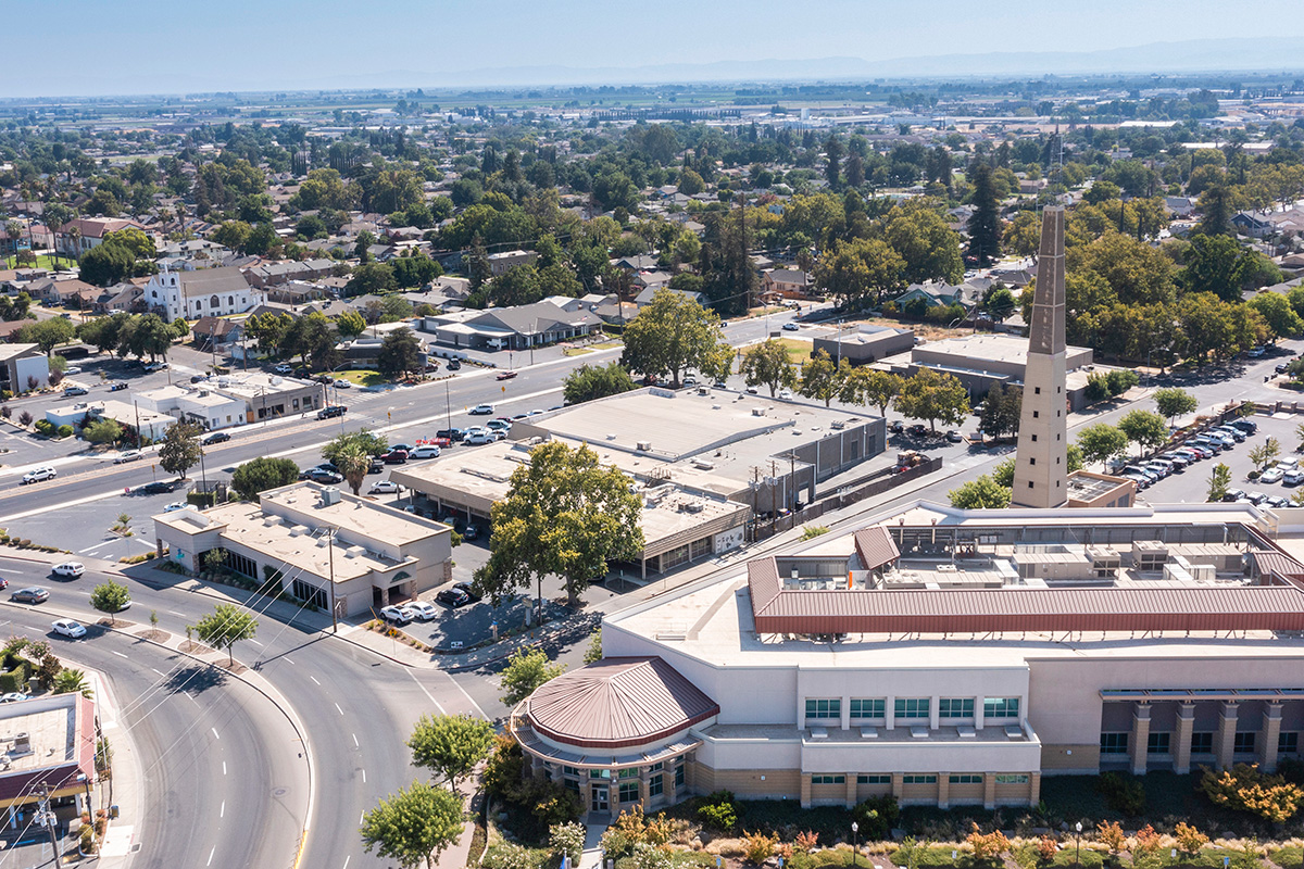 15-minute drive to downtown Turlock 