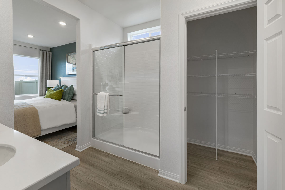 Shower with optional linen closet