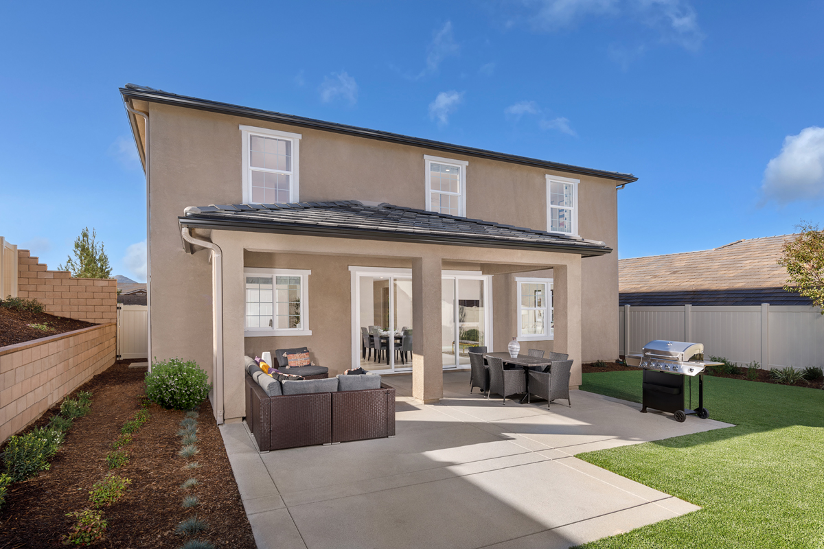 New Homes in Lake Elsinore, CA - Crimson Hills Plan 2528 Rear Patio