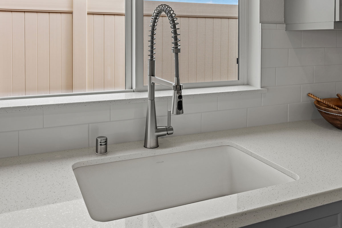 Optional matte white single-basin sink