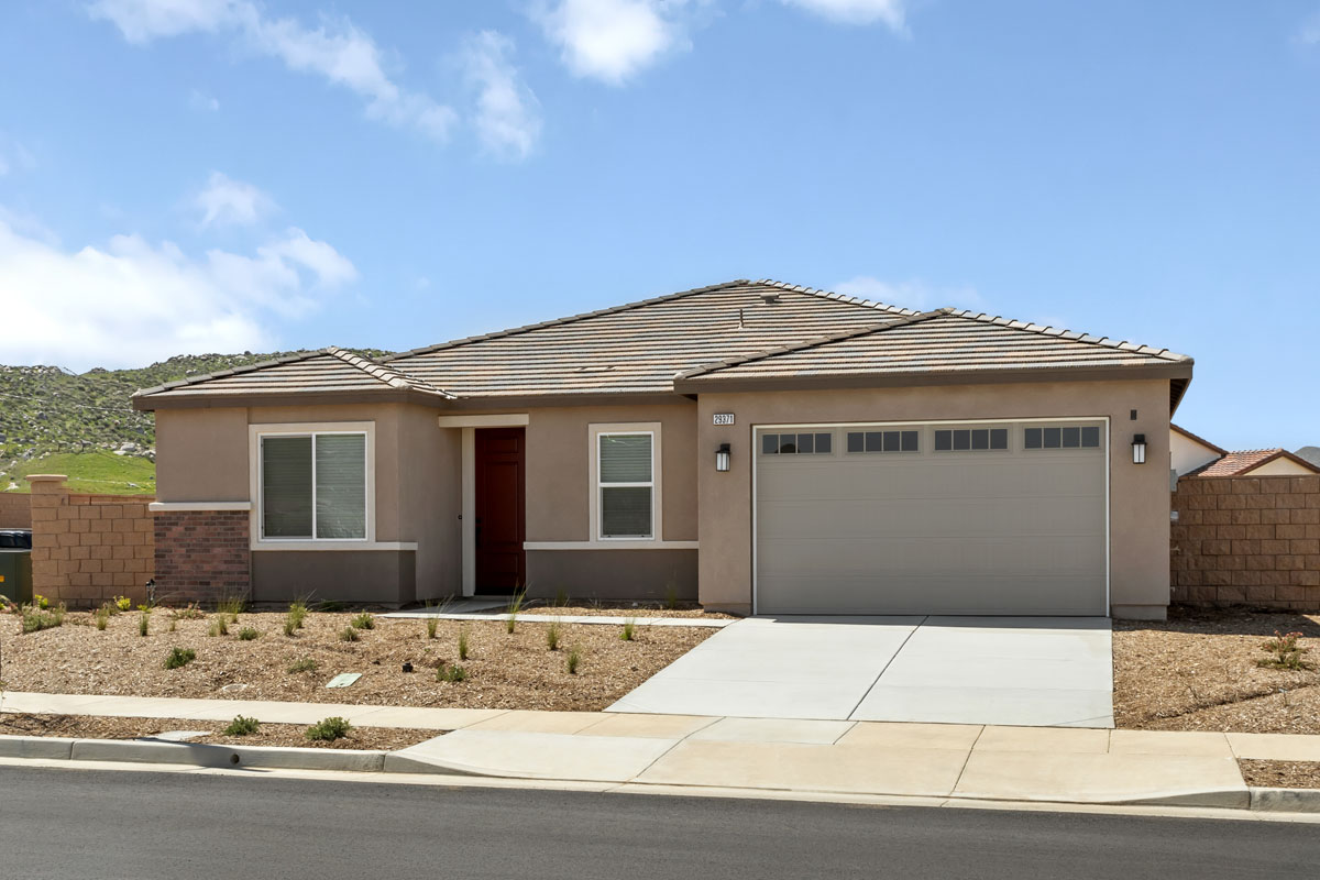 Front exterior 