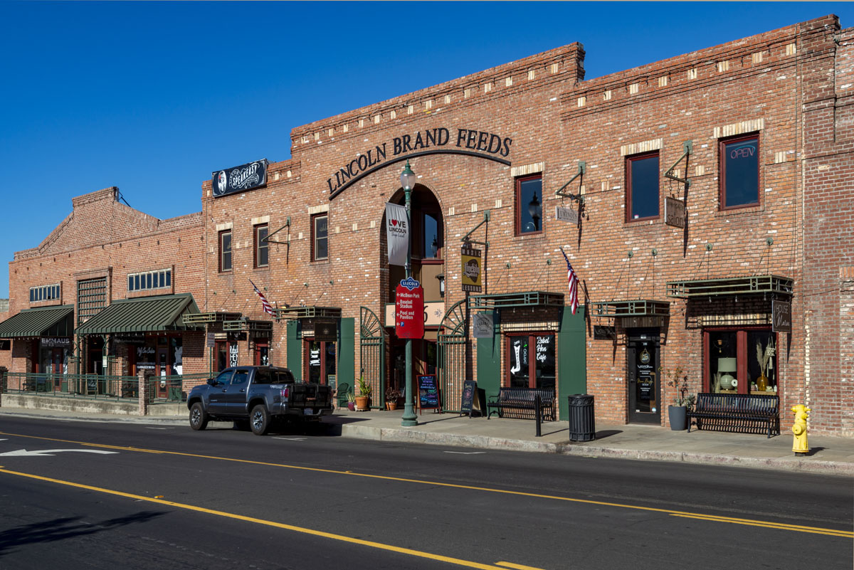 Close to downtown Lincoln, home to local shops and restaurants