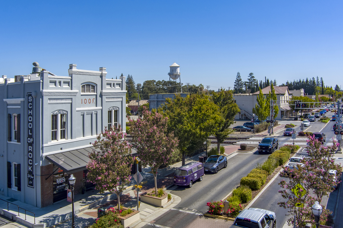 Old Town Elk Grove nearby for shopping and dining