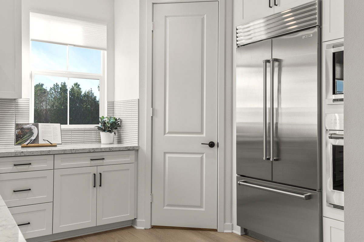Optional Shaker-style maple cabinets