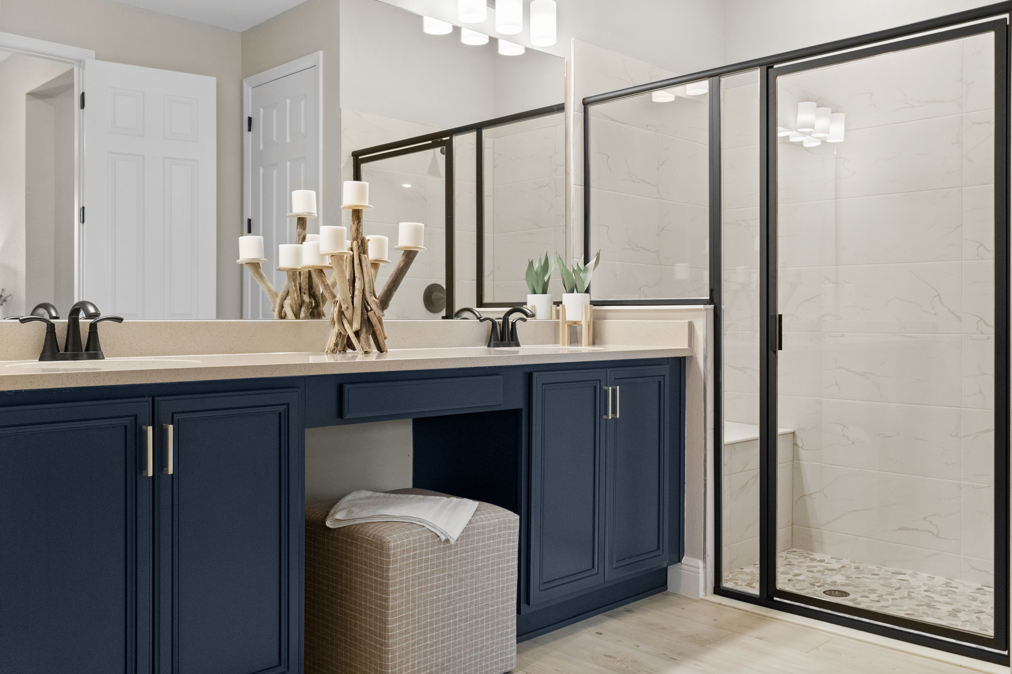 Dual-sink vanity
