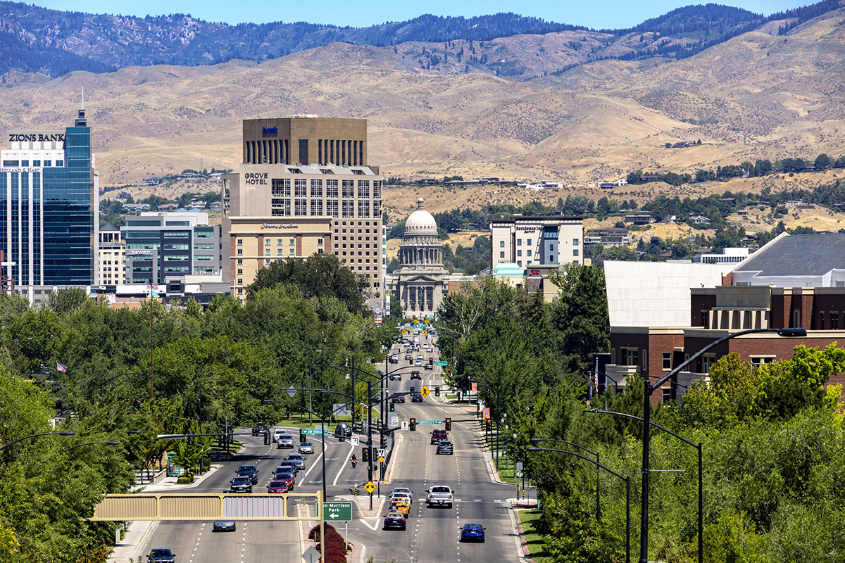 Convenient to downtown Boise