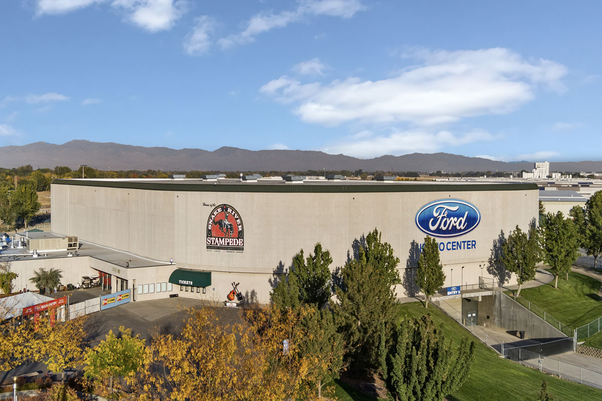 18-minute drive to Ford Idaho Center