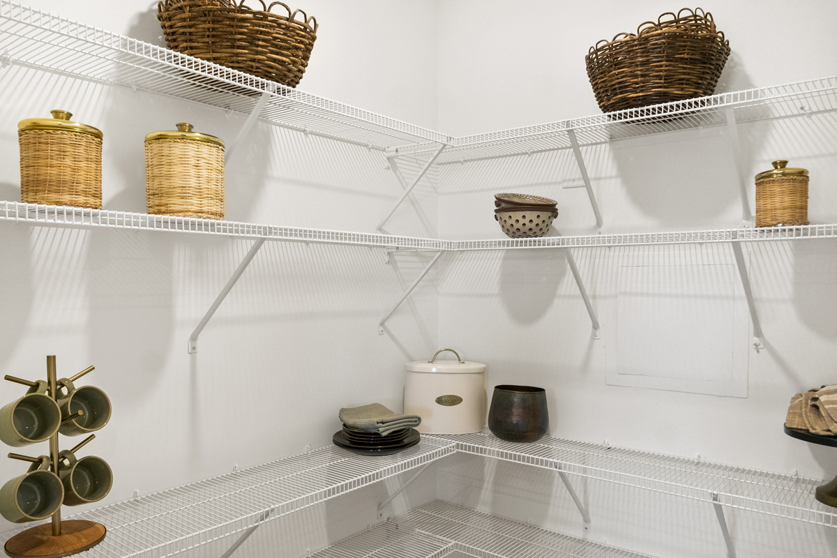 Walk-in kitchen pantry