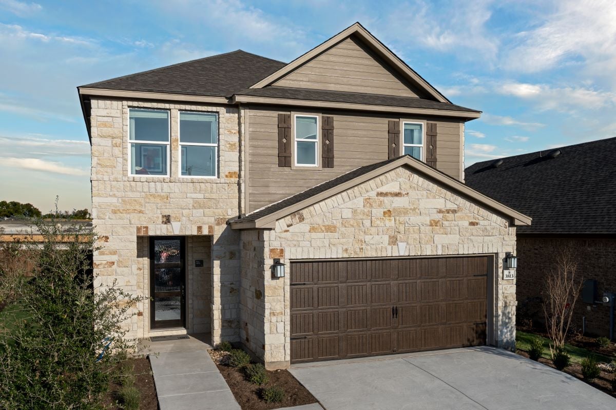 New Homes in 3805 Tufino Ln. (CR-110 and University Blvd.), TX - Plan 2070 Modeled