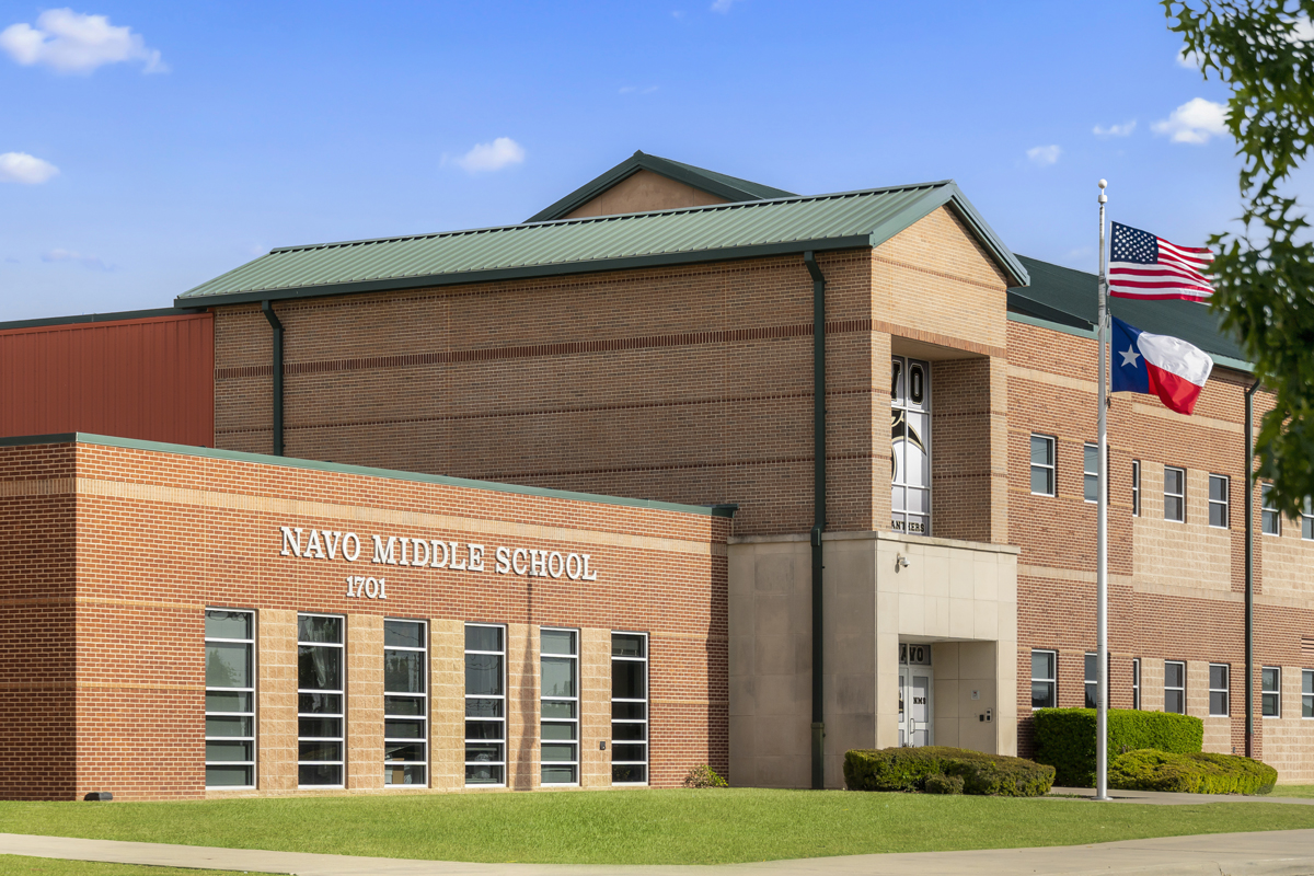 Just 9 minutes to Navo Middle School
