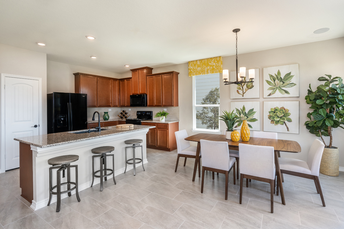 New Homes in Boerne, TX - Shoreline Park - Classic Collection Plan 1657 Dining Room & Kitchen