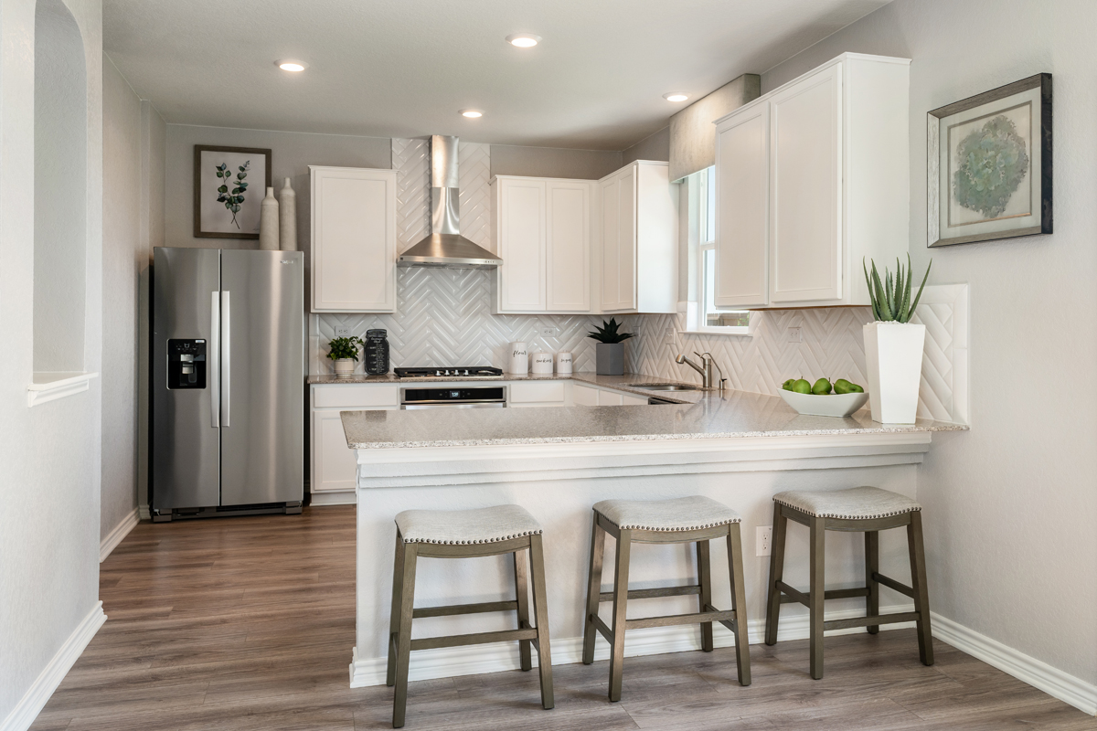 New Homes in Elmendorf, TX - Southton Cove Plan 2100 Kitchen