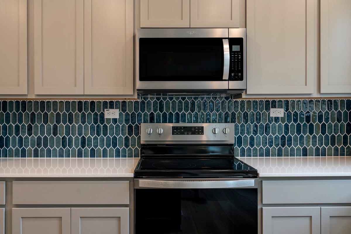 Picket-style tile backsplash