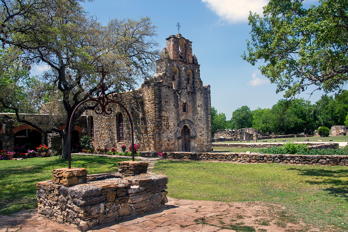 Eight-minute drive to Mission Espada