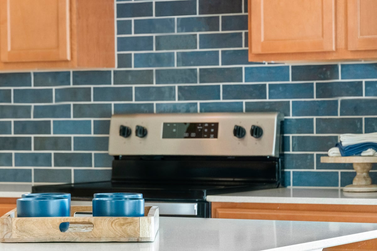 Glossy tile backsplash