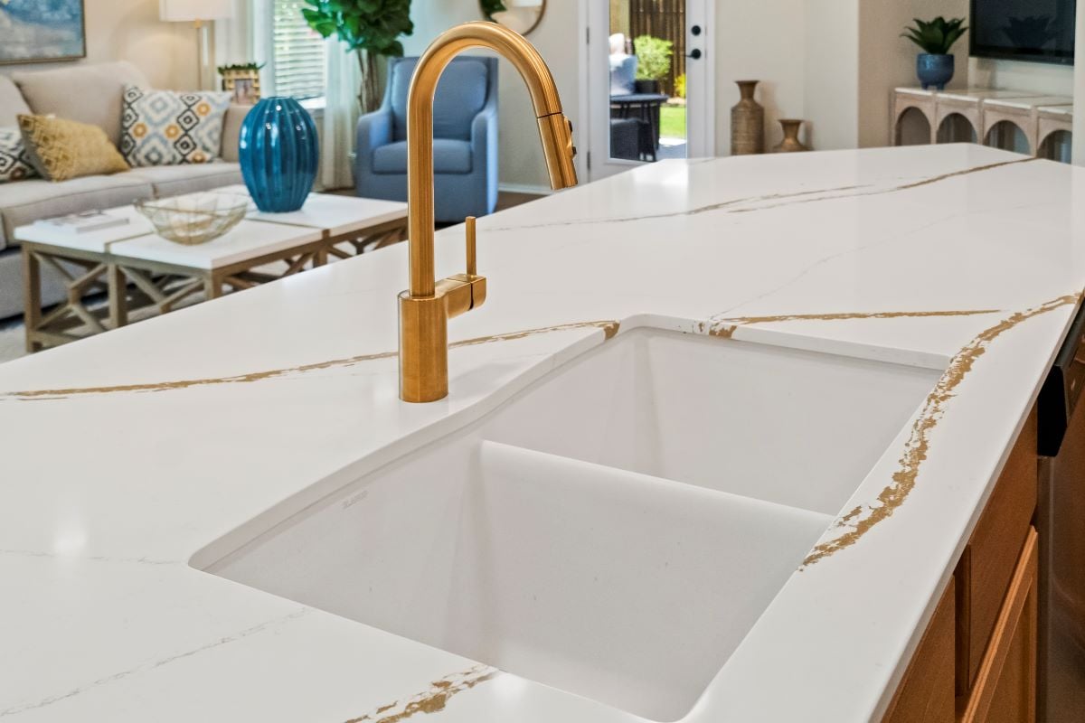 Dual-basin kitchen sink