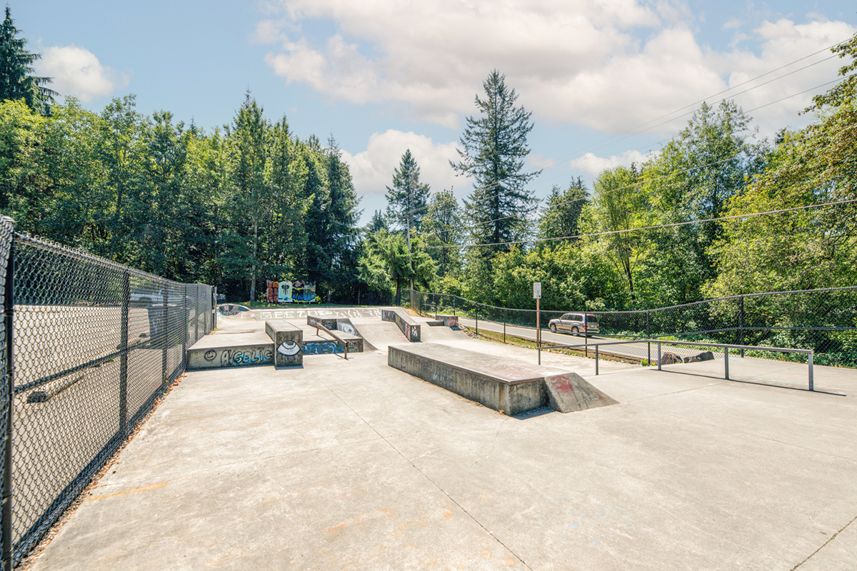 Just 5 minutes to Big Rock Sports Field and Jeane Baldwin Memorial Skate Park